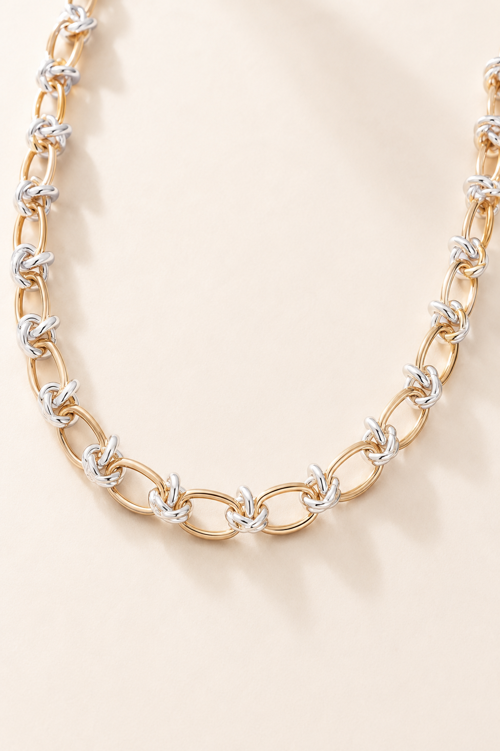Knots Necklace