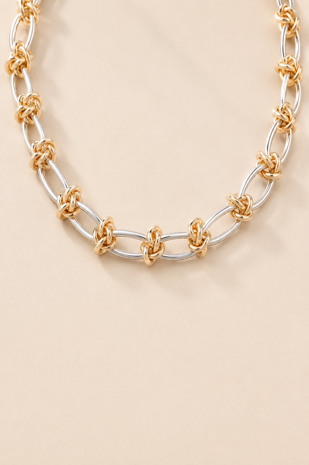 Knots Necklace