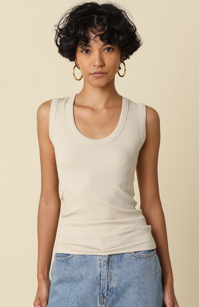 Scoop Tank